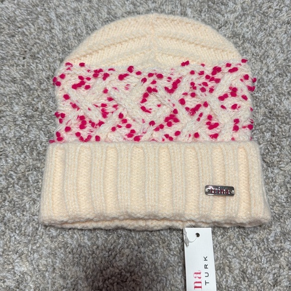 NWT Trina Turk White And Pink Bubblewrap Yarn Knit Beanie - Picture 5 of 9